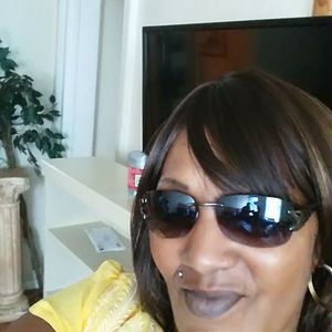 Meet your Posher, Denise